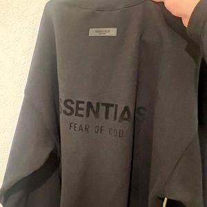 Fear of god essentials crew neck stretch limo color way size m
